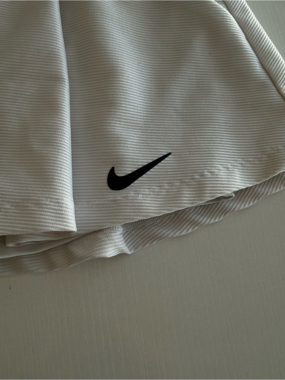Nike Girls Large White Textured Dri-FIT Flouncy Tennis Skirt Skort Athletic - Picture 2 of 6